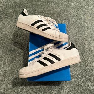 Adidas Superstar Sneakers